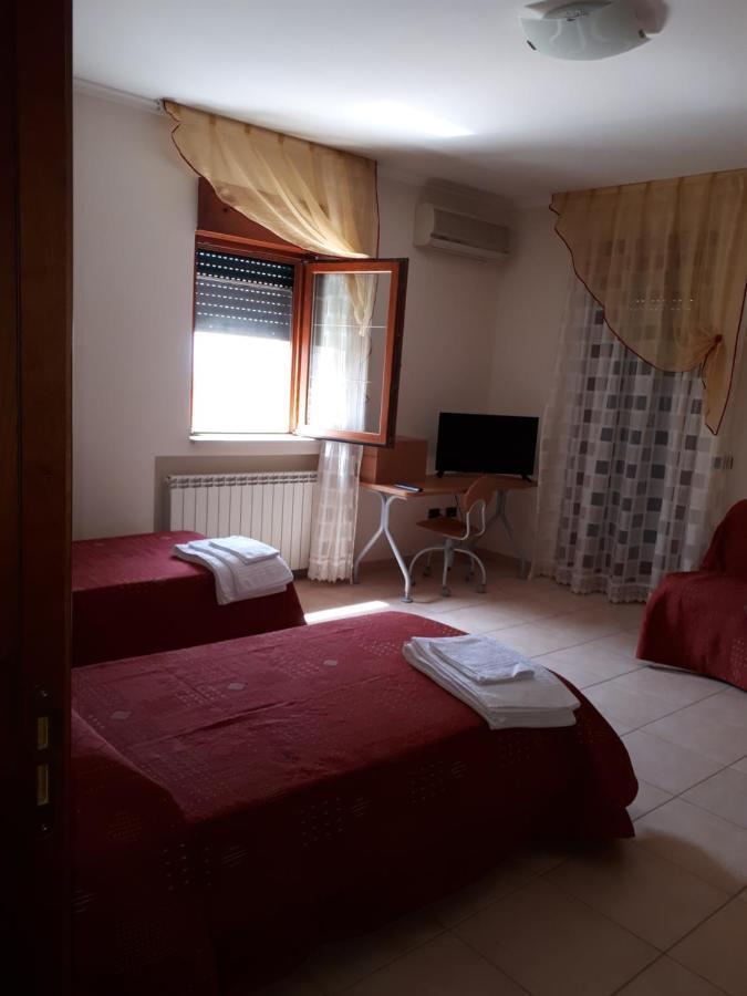 B&B Porta Del Gargano San Marco in Lamis Exteriör bild